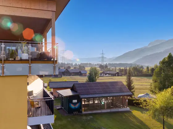Drone shot of the terrace at the Vista restaurant in Tröpolach.