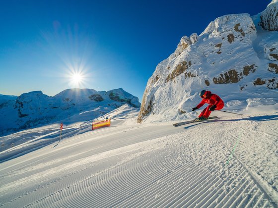 Skiers at the Nassfeld ski resort (c) Peter Maier - nassfeld.at.