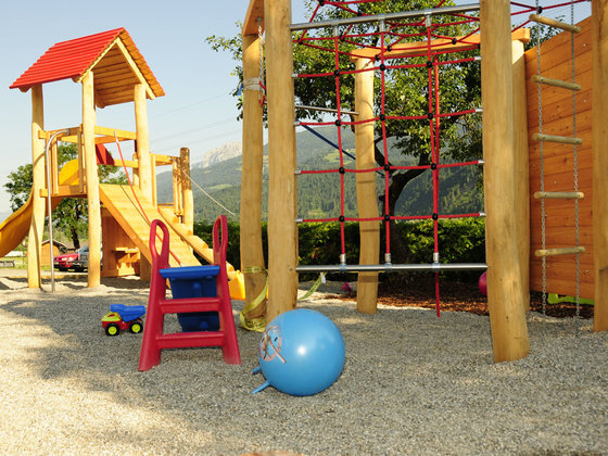Children's playground at the Zerza bed and breakfast