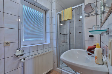 Bathroom in triple room no. 5
