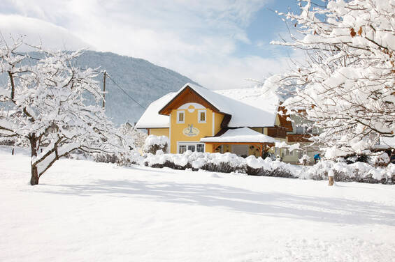 Winter at the Zerza Bed and Breakfast in Carinthia Hotel Garni Zerza in winter.
