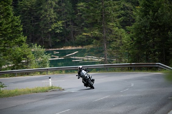 Sauri's tour by motorcycle (c) Peter Wahl