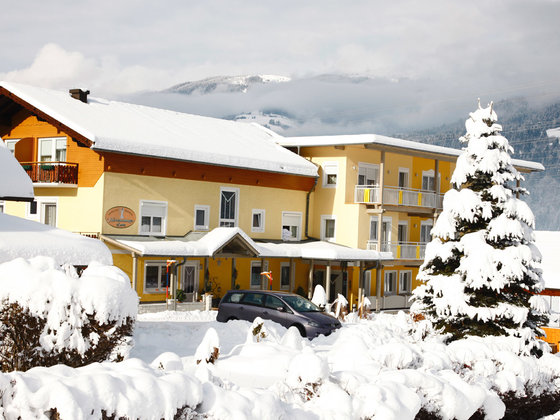 Winter at Hotel Garni Zerza in Carinthia