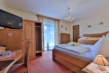 Triple room no. 5