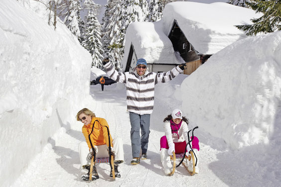 Tobogganing fun around the Hotel Garni Zerza at Nassfeld