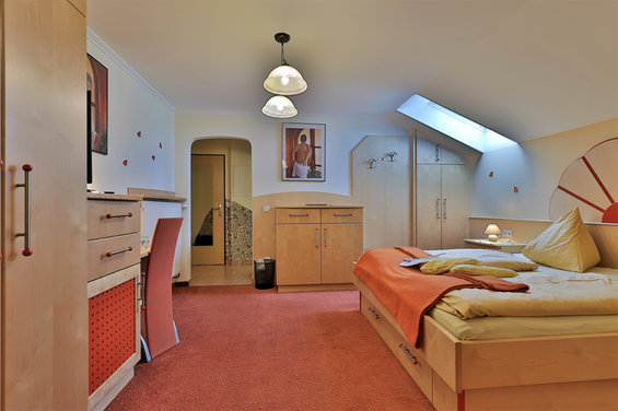 Family room 9 at Hotel Garni Zerza
