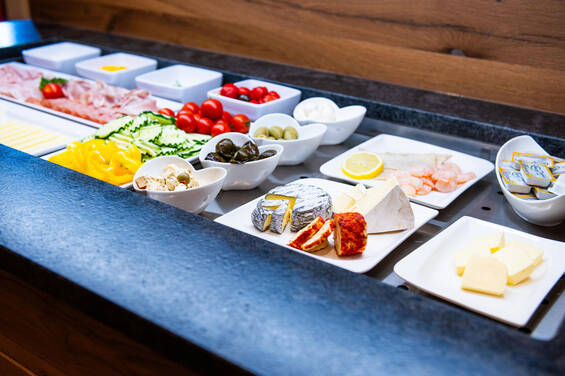 Cold cuts at the breakfast buffet in the Vista Restaurant.