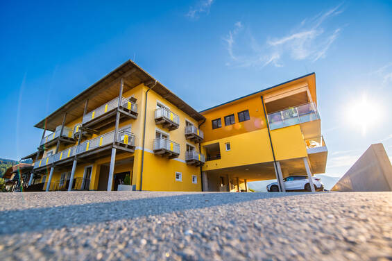 Hotel Garni Zerza with the Vista Restaurant.