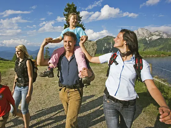 Family hike at Nassfeld